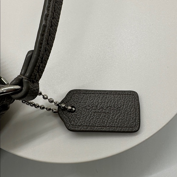 Coach Dark Gray Wristlet with Star Accents NWOT - Picture 7 of 7